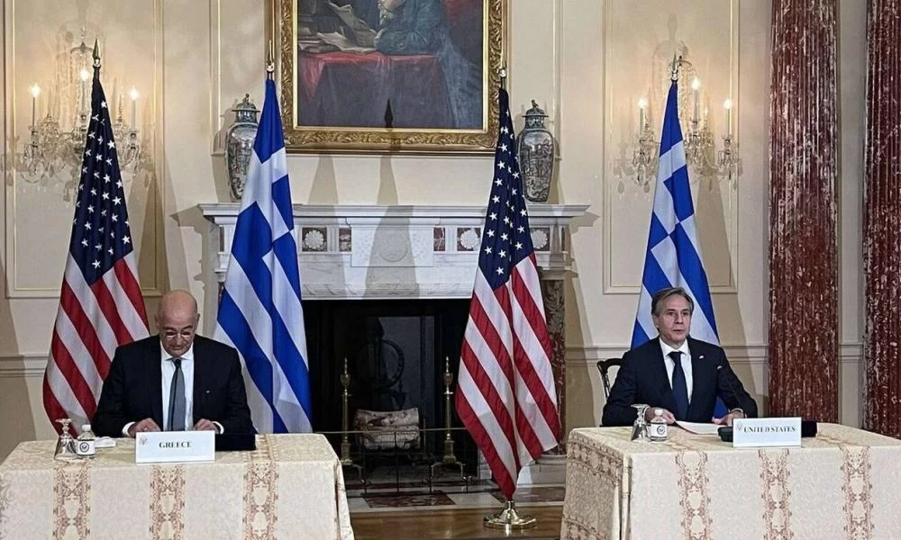 Τουρκική παραζάλη: "Ξέφυγε ο Δένδιας-Μετά την υπογραφή της συμφωνίας με τις ΗΠΑ έγινε αλαζονικός απειλώντας την Τουρκία"